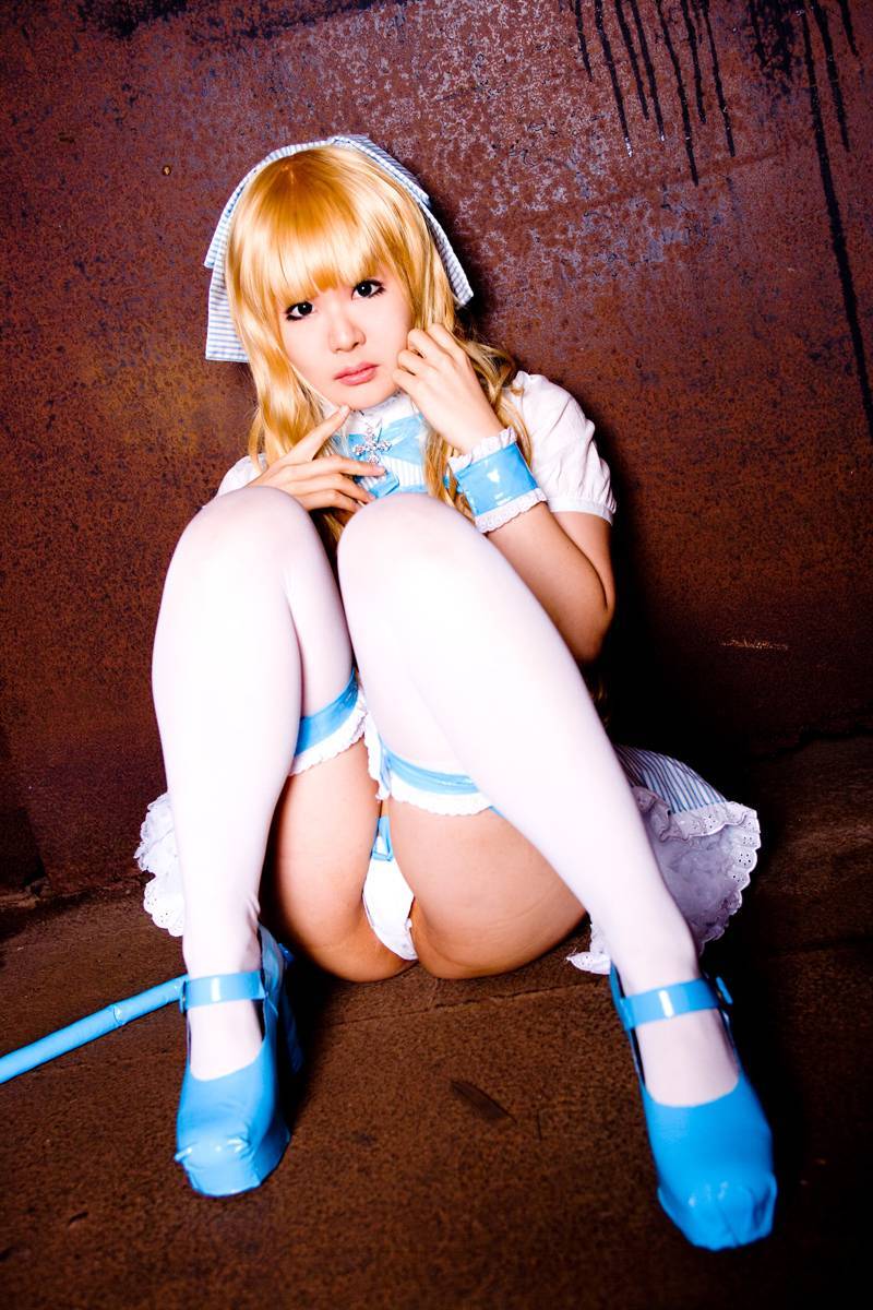 [Cosplay]  Night Cocoon Lovely  Hot Cosplayer gets naked